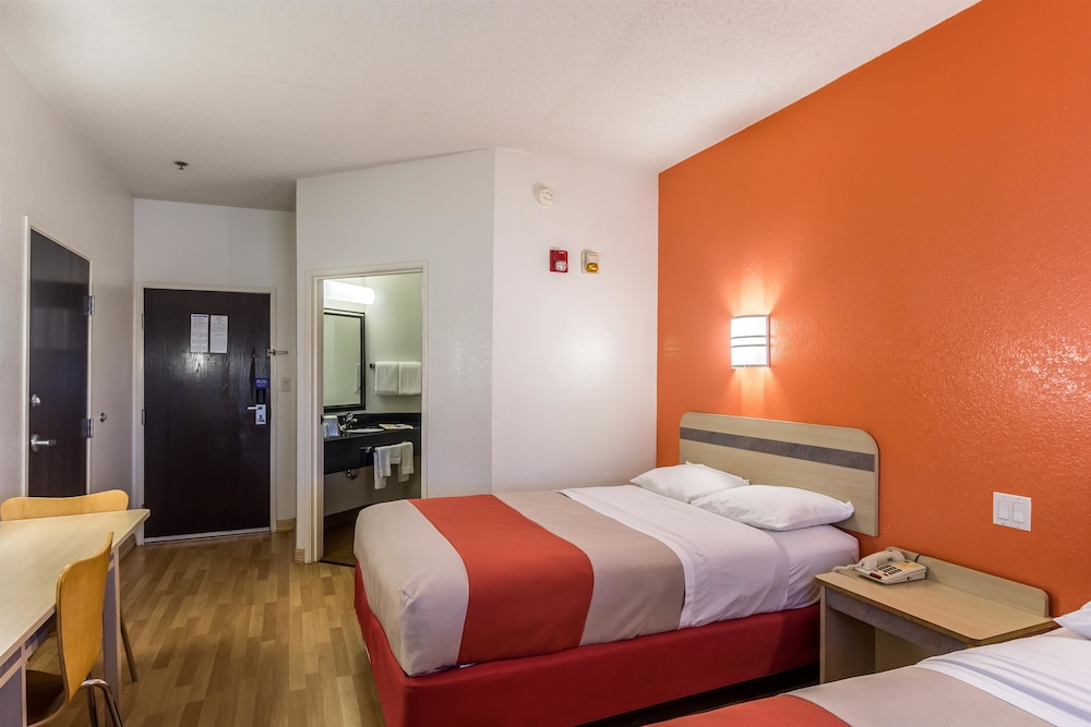 Motel6 Harlingen, TX 16/52