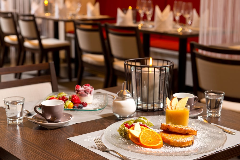 ACHAT Hotel Dresden Elbufer 46/71