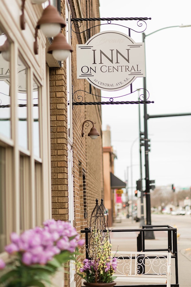 Inn On Central 26/36