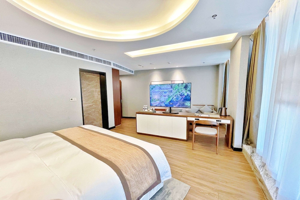 Howard Johnson Lake Serenity Hotel Neijiang 10/46