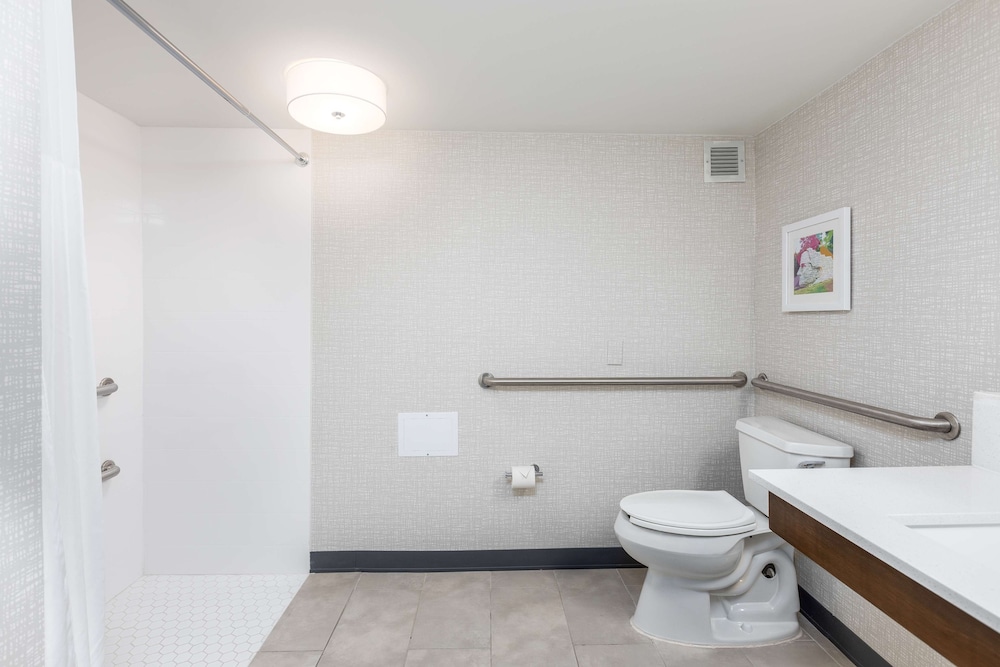 Hampton Inn Columbus/Dublin 16/71