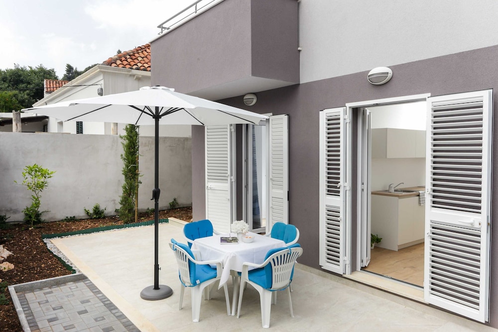 Apartments Villa Karmen 26/50
