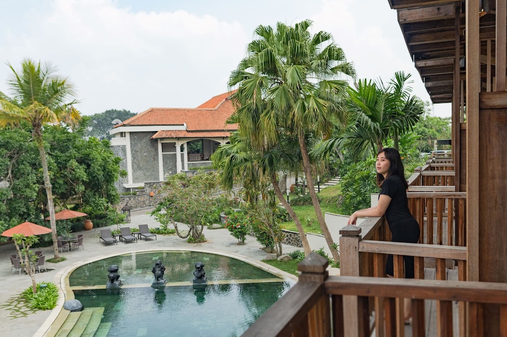 Novus Giri Resort Spa 65/71