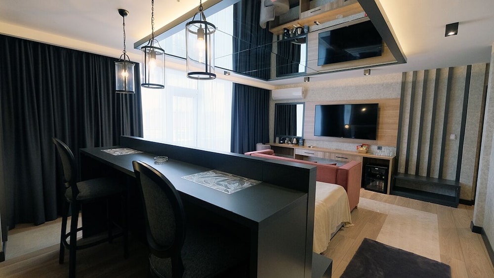 Esila Hotel 50/50