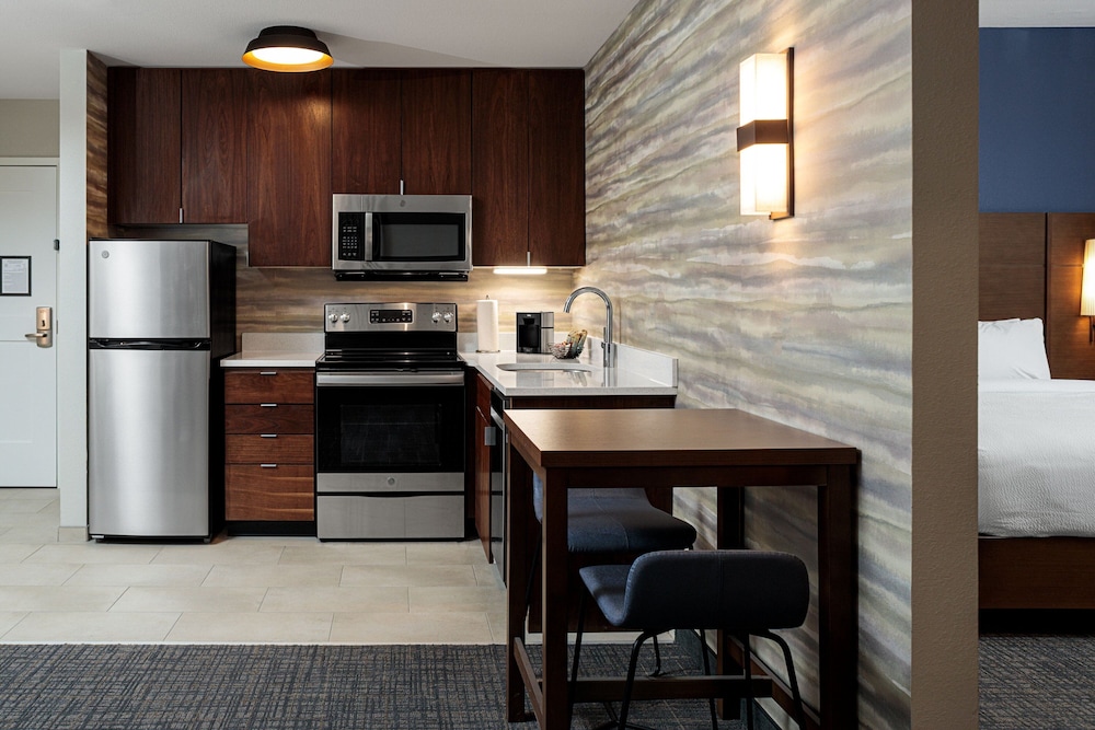 Residence Inn by Marriott Jackson Airport/Pearl 17/23