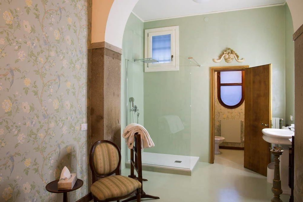 Palazzo Mantua Benavides 4/34