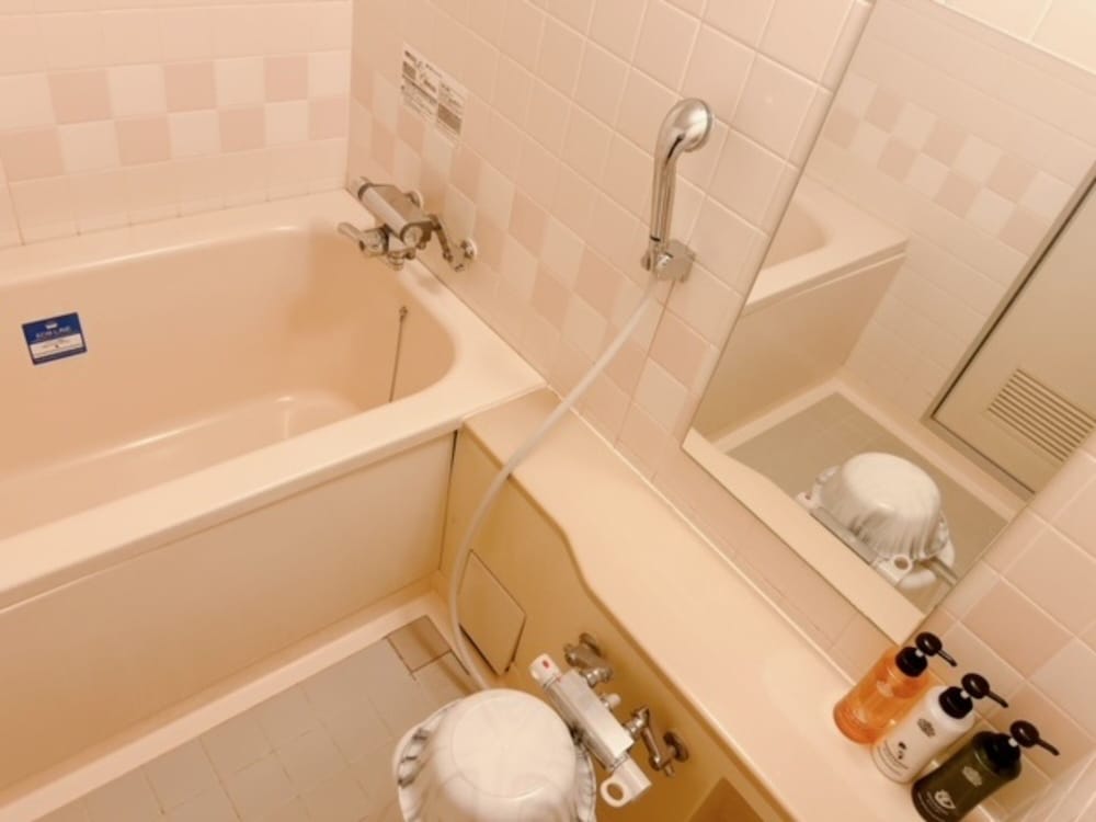 Economy, Twin Beds, Two Extra Beds، APA Hotel Sapporo Susukino-EkiNishi 2/3