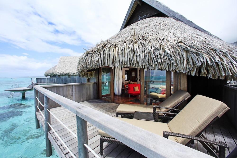 Sofitel Kia Ora Moorea Beach Resort 4/50