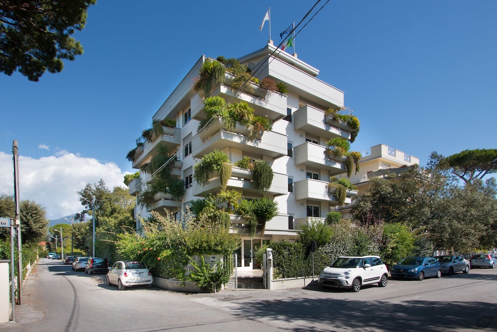 Verdeluna Aparthotel 40/48