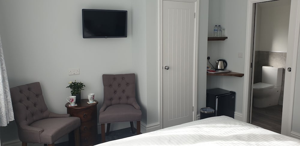The Beehive Guest House 18/25
