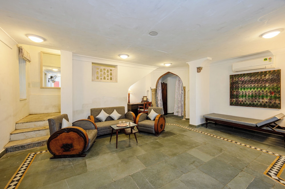 Neemrana Fort-Palace - 15th Century, Delhi-Jaipur Highway 34/59