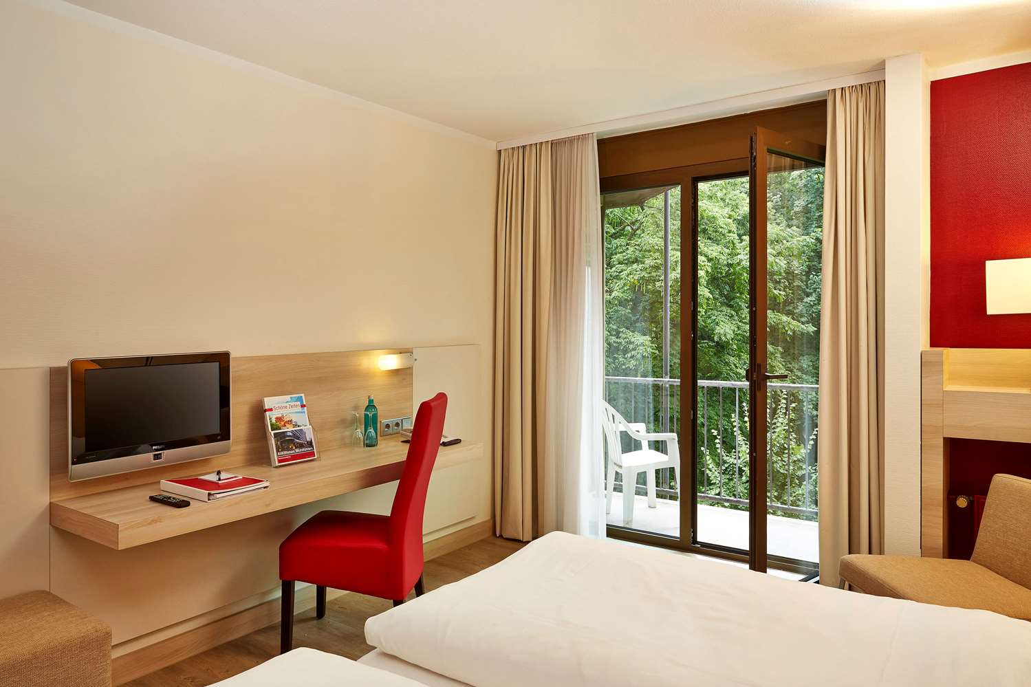 H+ HOTEL BAD SODEN 10/32