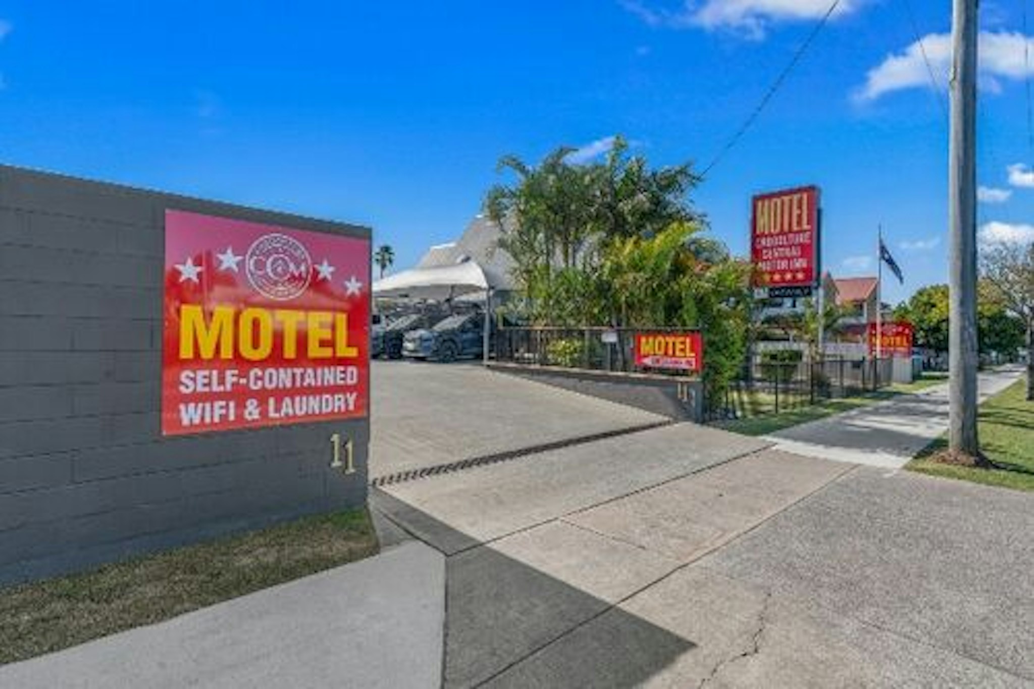 Caboolture Central Motor Inn 37/39