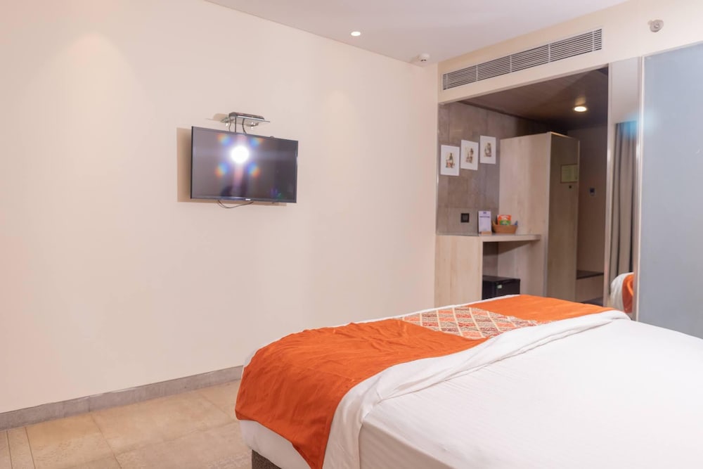 Hotel Citrus Prime 27/57