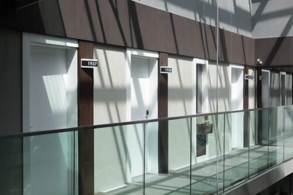 No 19 Boutique Hotel 8/69