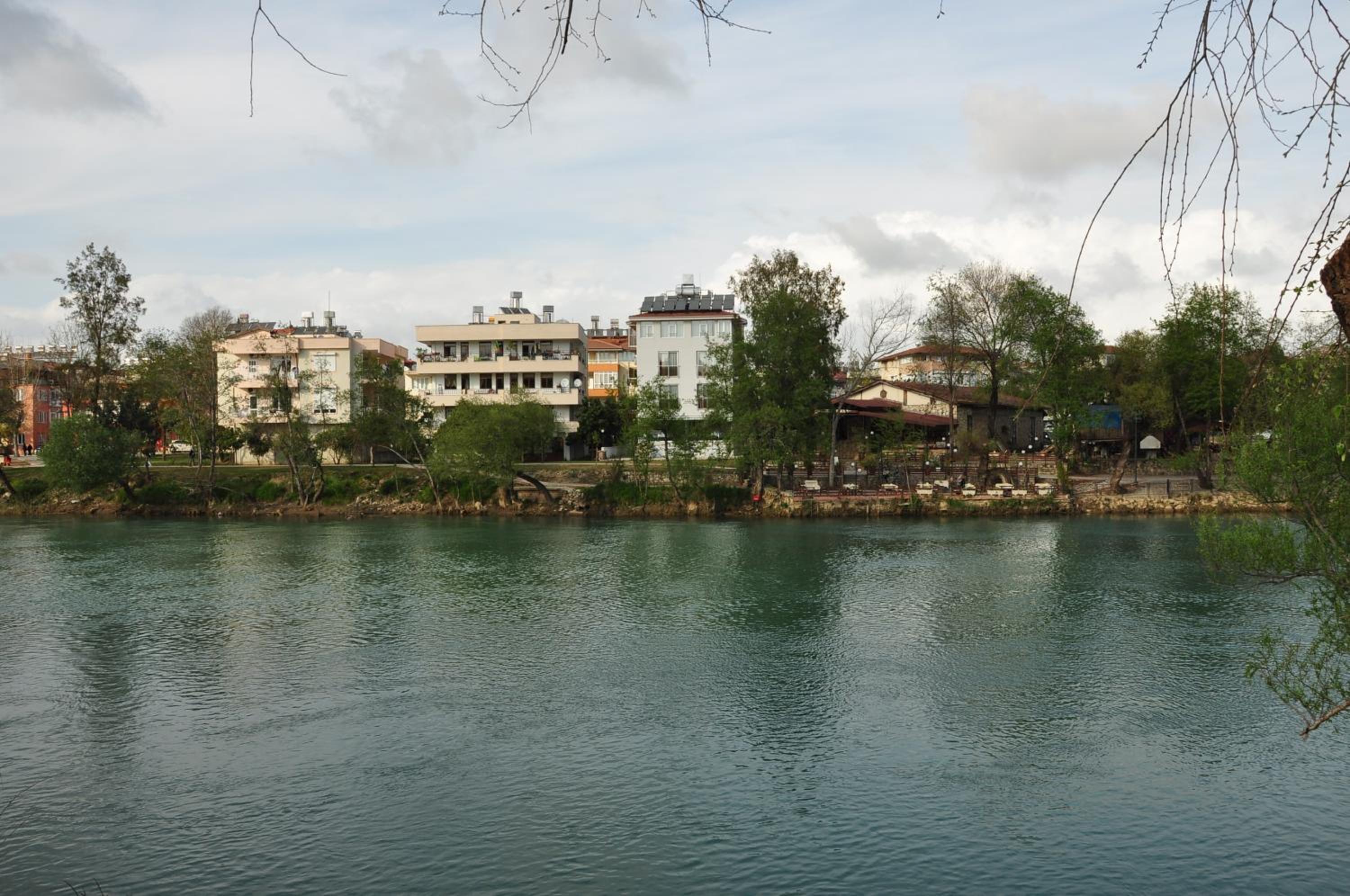 River Boutique Hotel 25/28