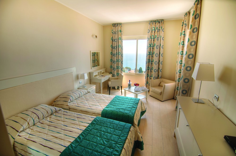 Hotel Ariston and Palazzo Santa Caterina 34/50