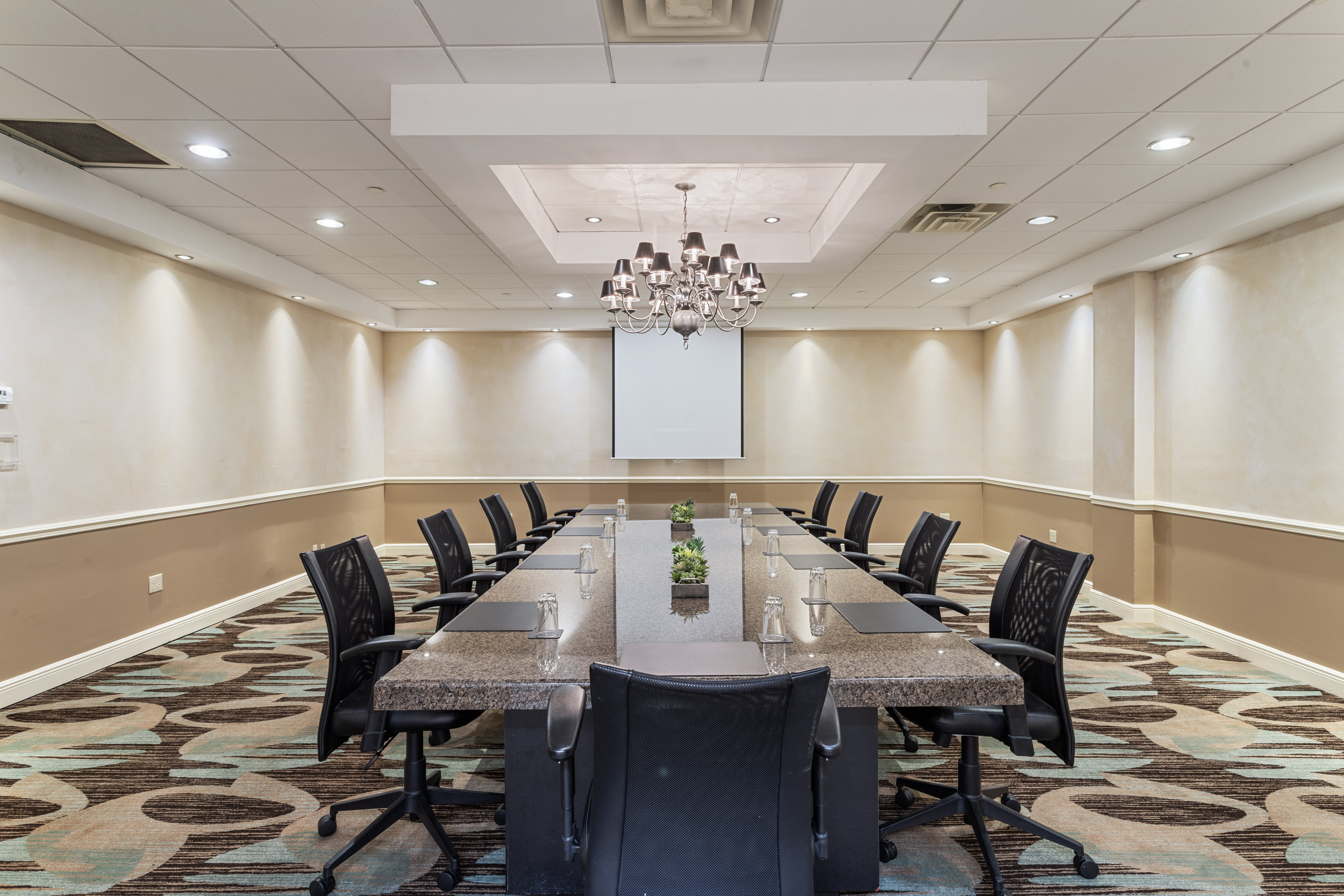 Crowne Plaza Executive Center Baton Rouge, an IHG Hotel 71/79