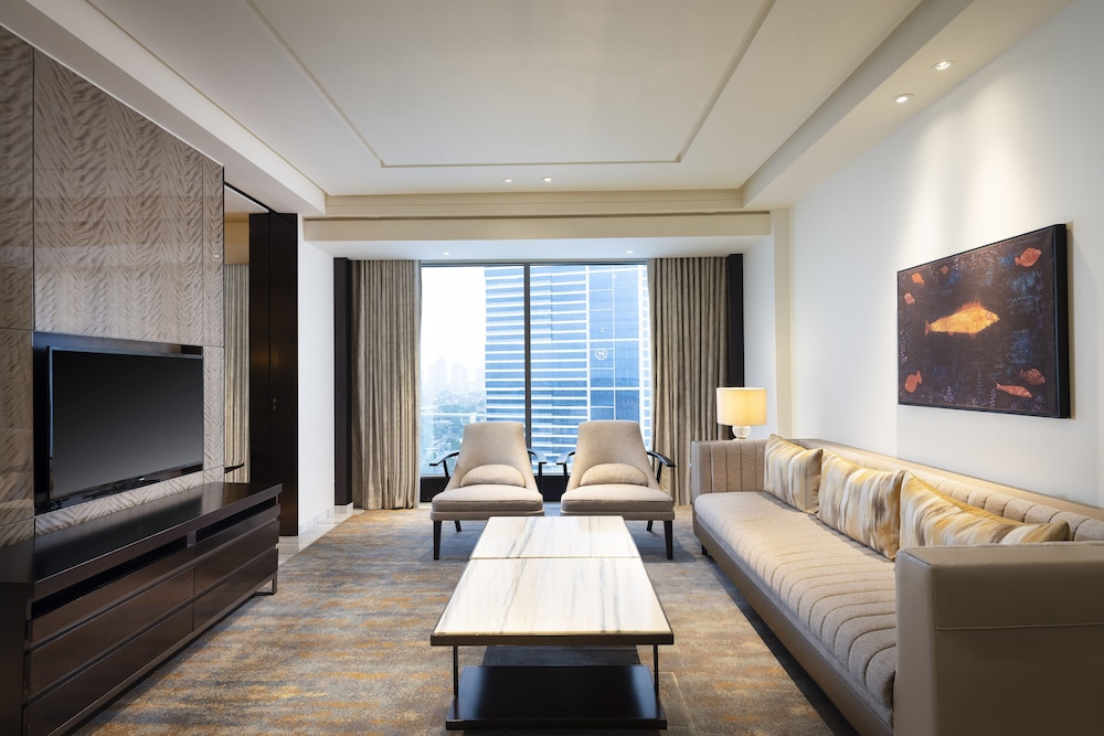 Sheraton Grand Jakarta Gandaria City Hotel 43/52