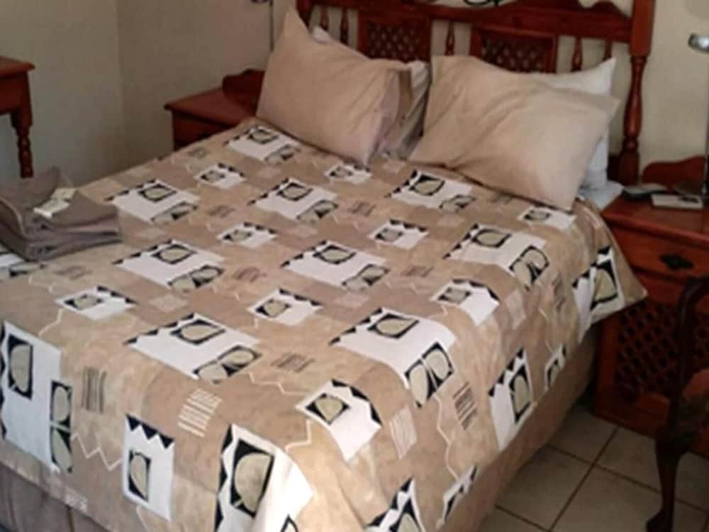 Country Blue Luxury Guest House 37/44