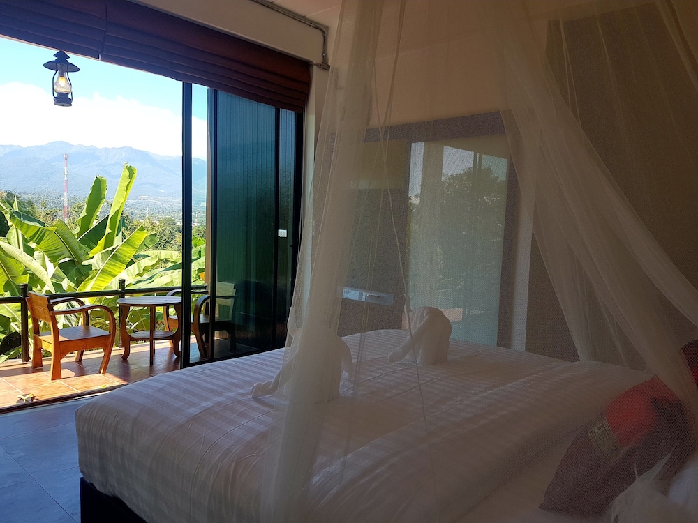 Chang Pai Hill - Adults Only 10/50