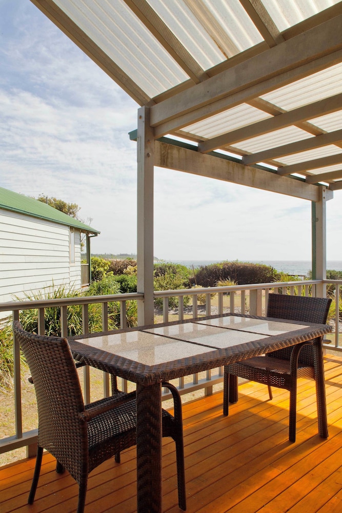 BLUE LAGOON BEACH RESORT 44/67
