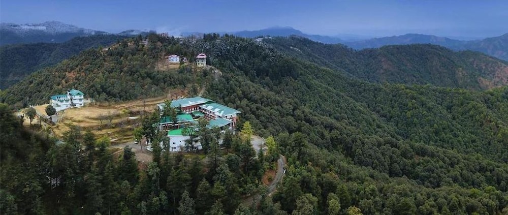 CHAIL VILLAS HOTEL 47/50