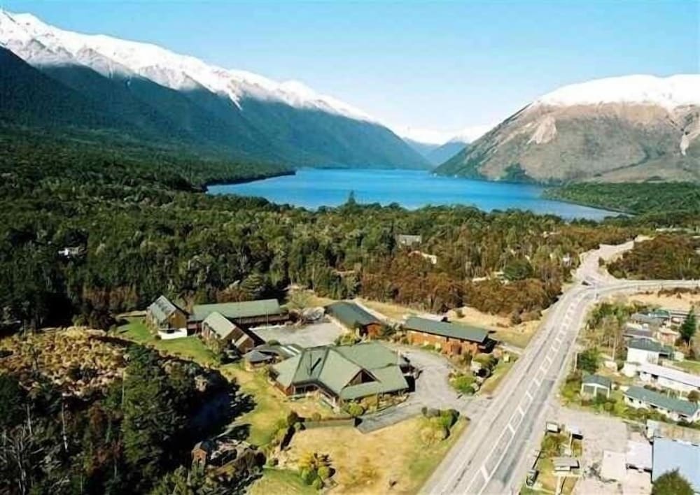 Alpine Lodge 63/69