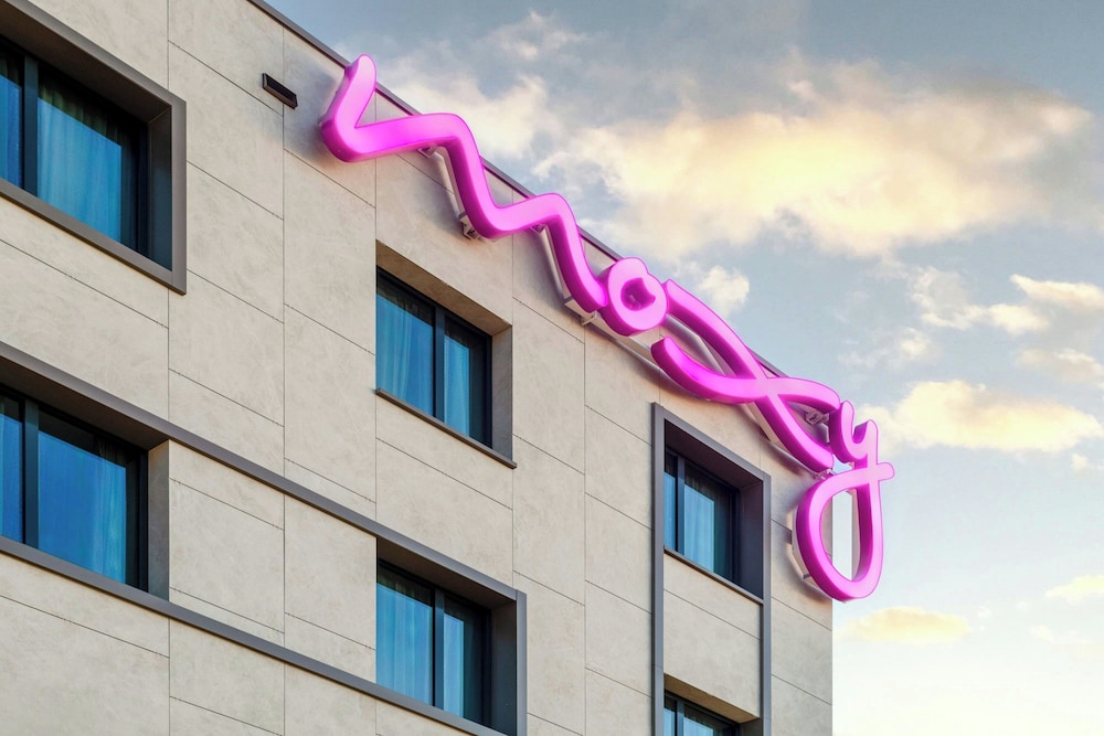 Moxy Verona 4/50