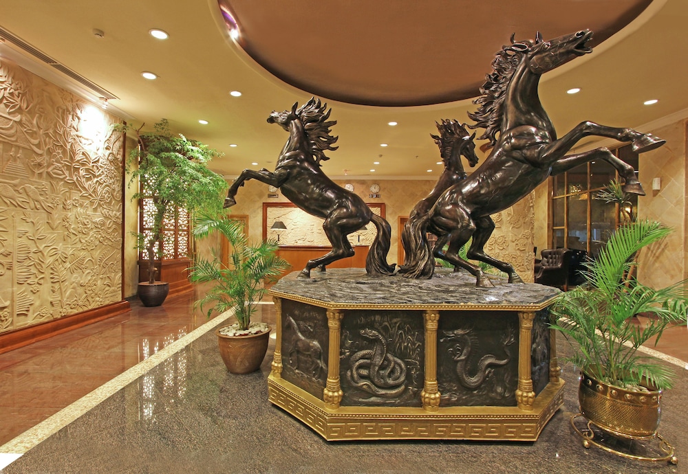 Harmoni Suites Hotel 5/33