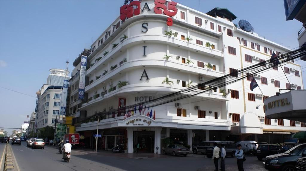 Asia Hotel 9/45