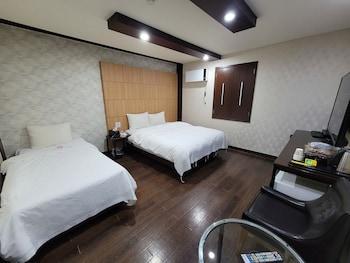 Standard, Multiple Beds