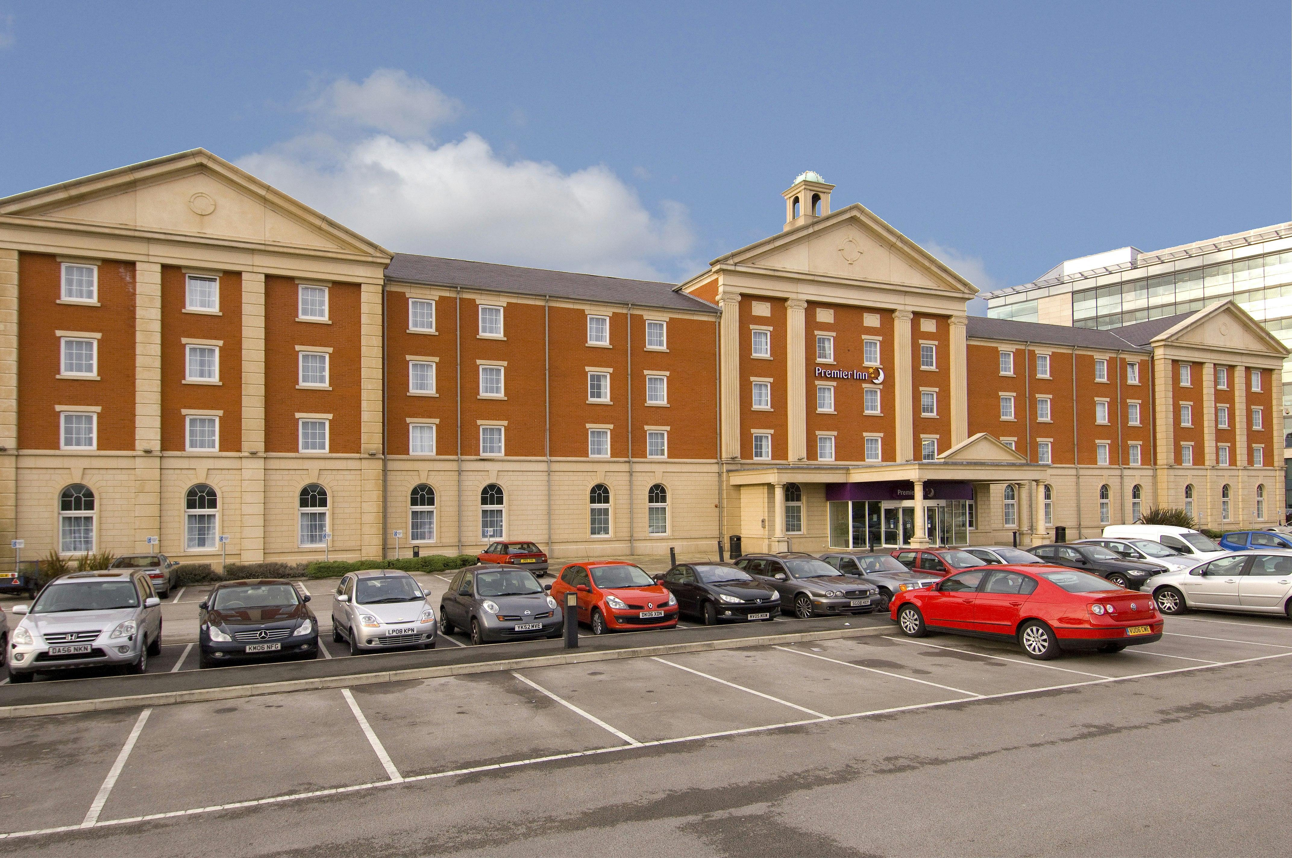 Premier Inn Manchester Trafford Centre West Hotel 45/50