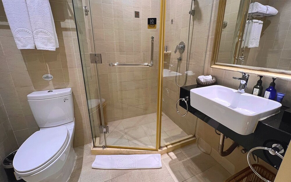 City Hotel Xiamen 49/50