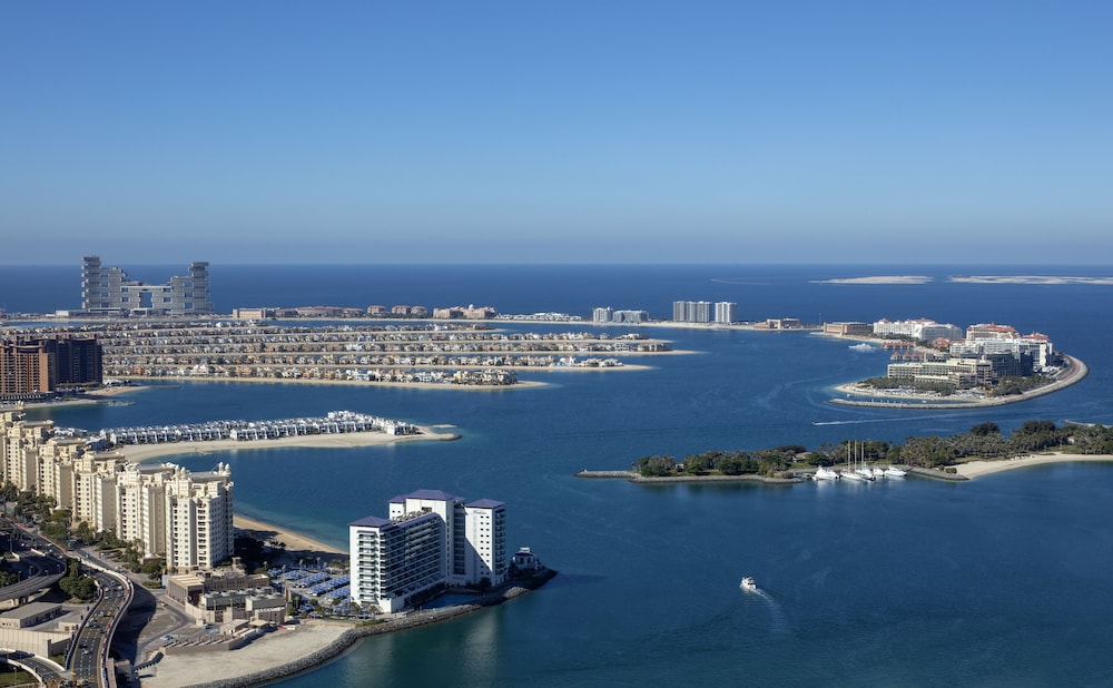 Avani+ Palm View Dubai Hotel & Suites 43/50