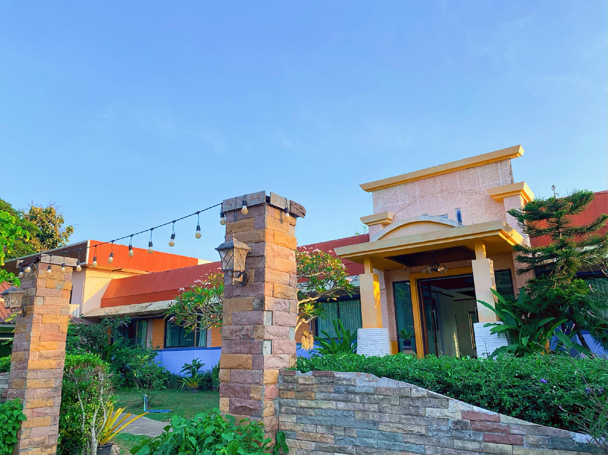 Chiangkhan Boutique Hotel 8/56