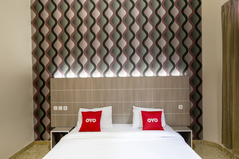 OYO 2320 Hotel Charvita 4/21