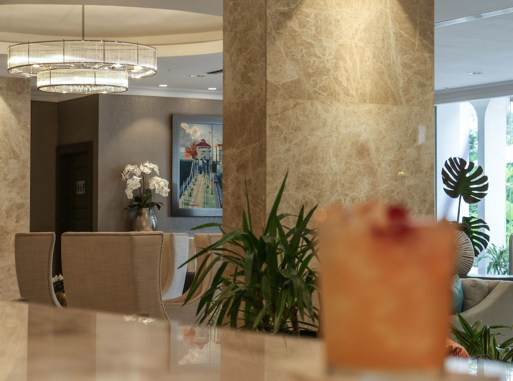 The Executive Hotel 5/59