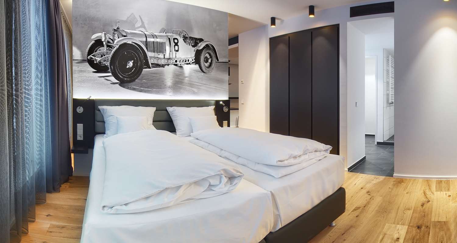 Junior Suite, Double Bed, Living Area, Balcony, Kitchenette