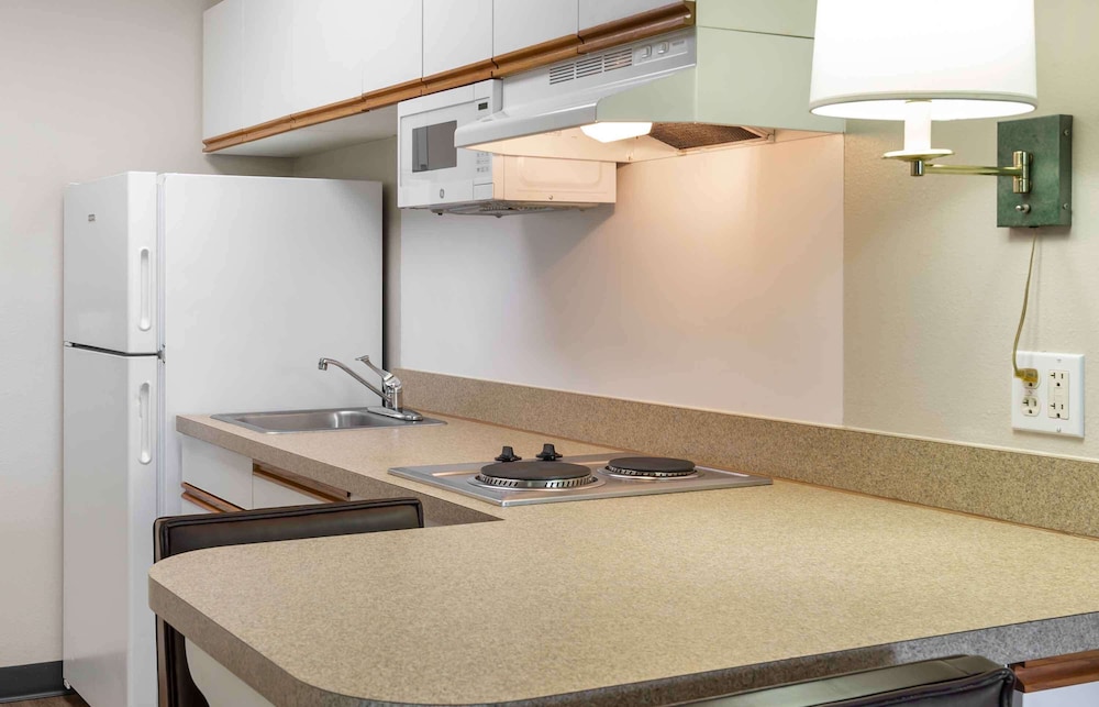 Extended Stay America Suites Boston Marlborough 51/55