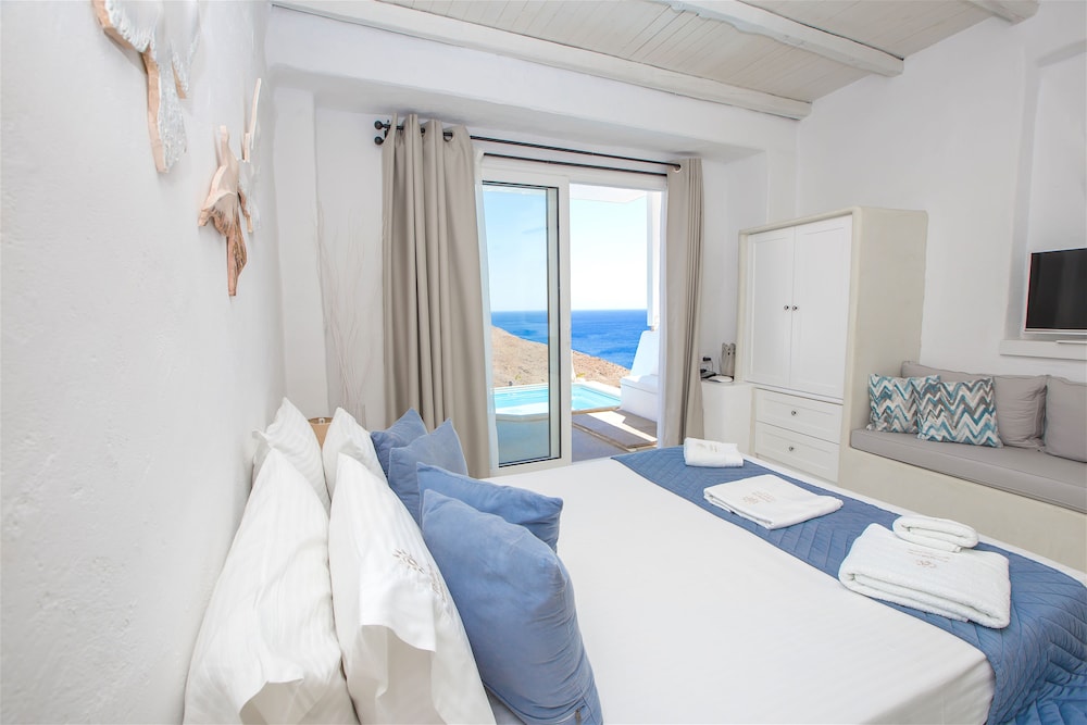 1 Bedroom, Honeymoon, Spa, Suite, Double Bed, Ocean Front, Private Pool