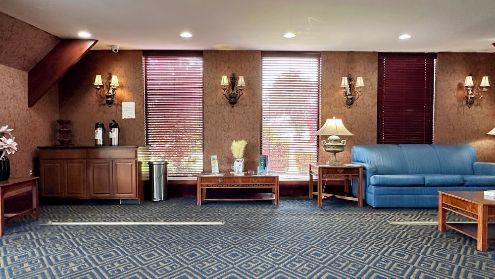 Riverview Inn & Suites 13/69