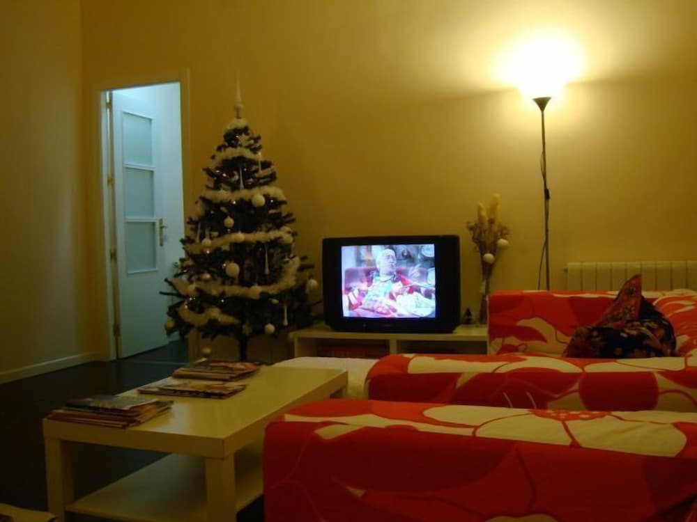 PIZARRO HOSTAL 23/50