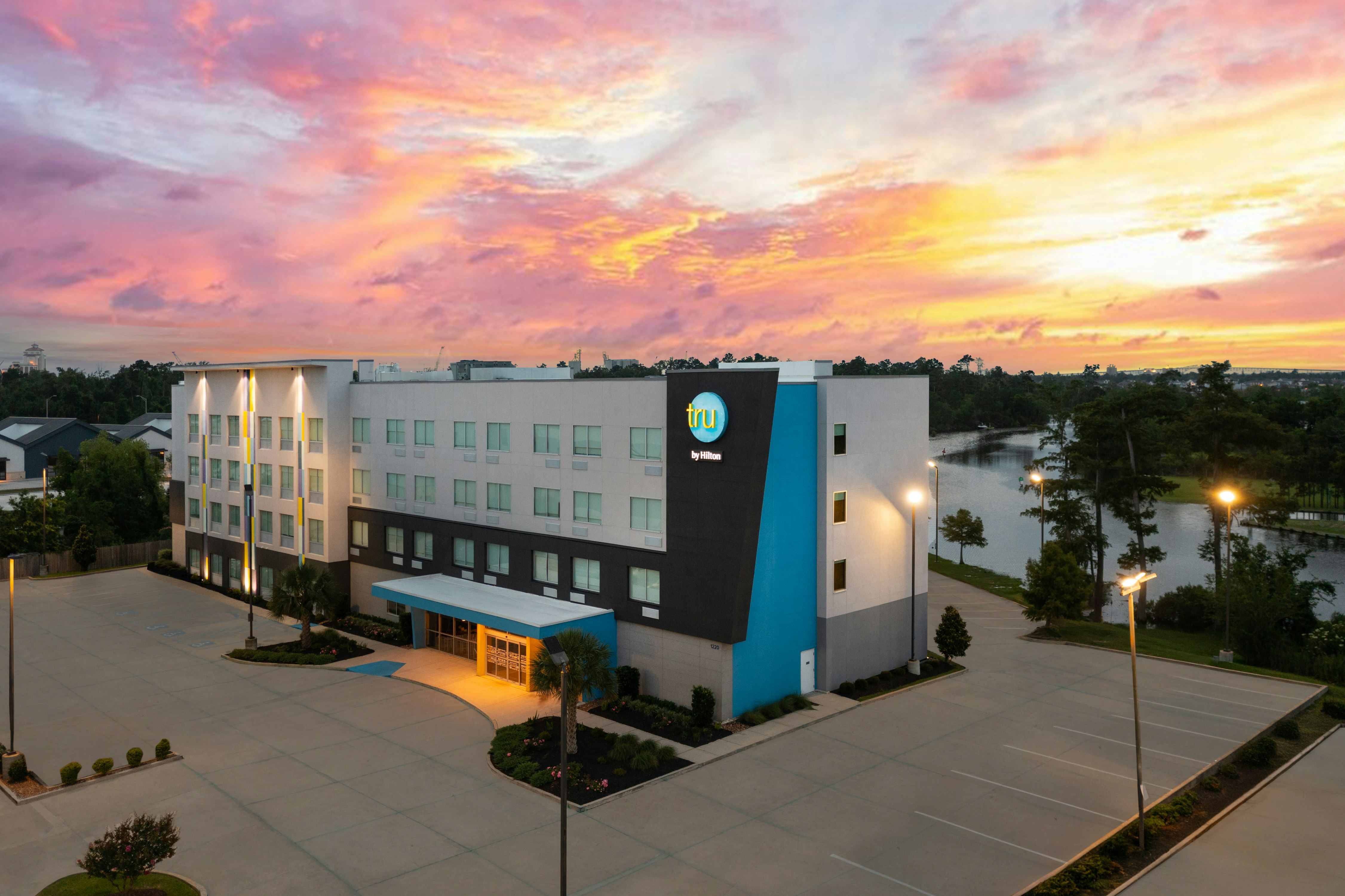 Tru By Hilton Lake Charles La 7/66
