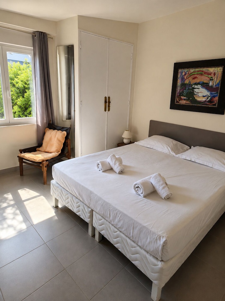 Marazur Apartments 7/50