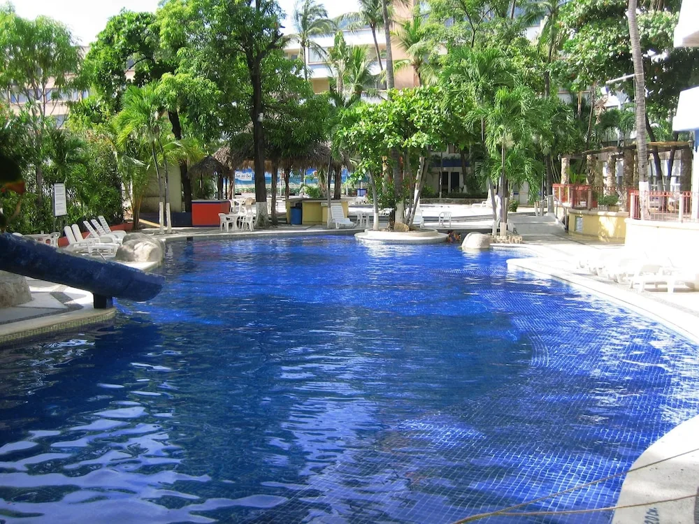 Hotel Delfines Acapulco 37/44