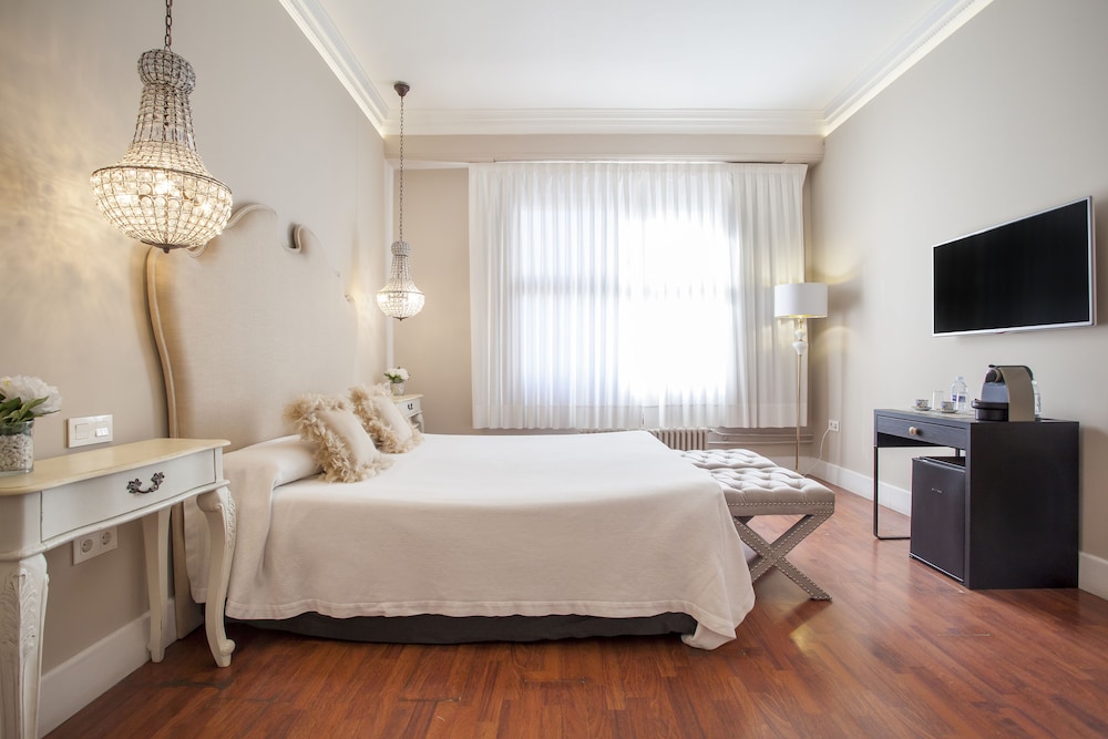 B And B Hi Valencia Boutique 14/67