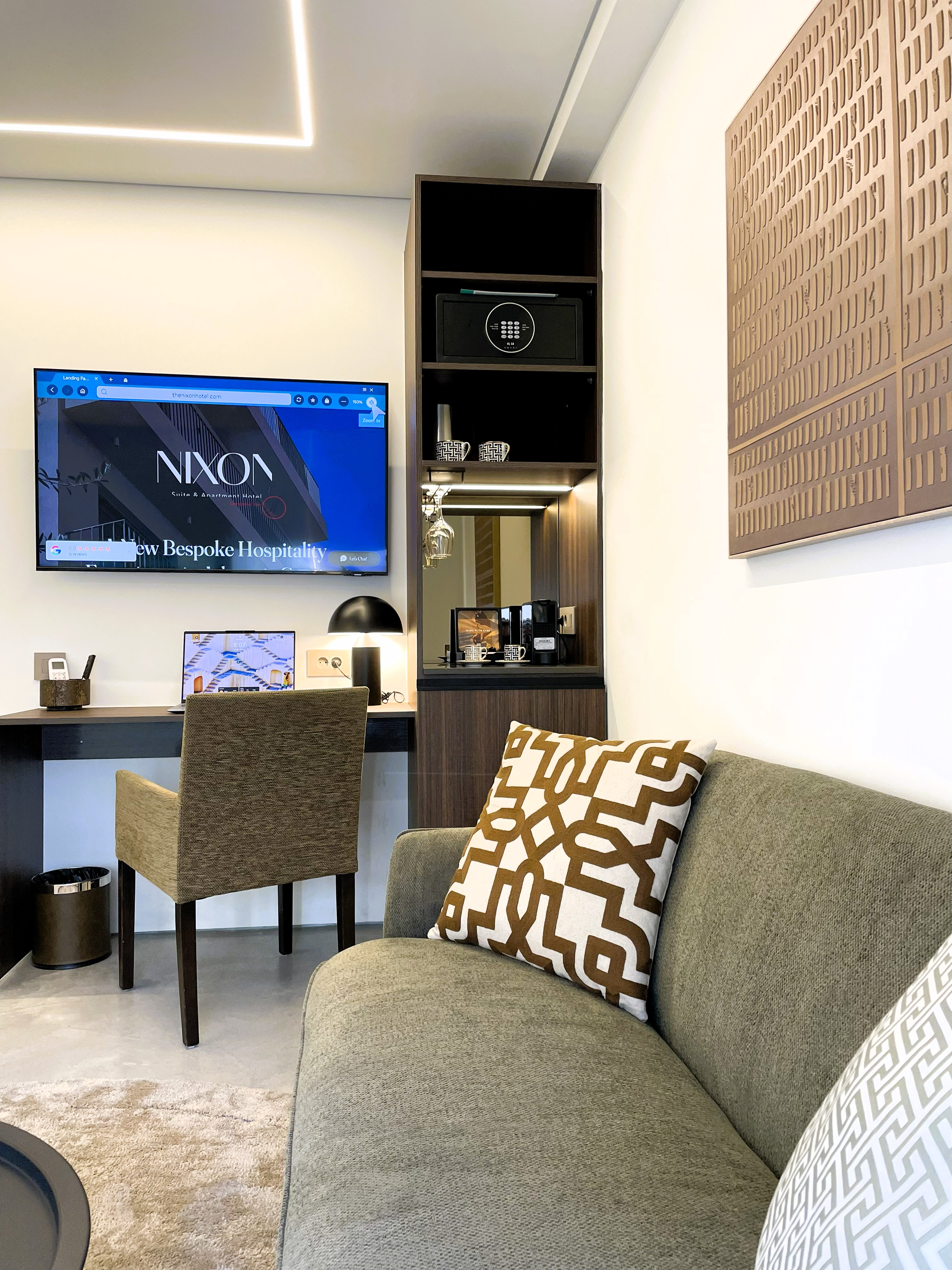 THE NIXON Luxury Suites and Apartments Athens 46/63