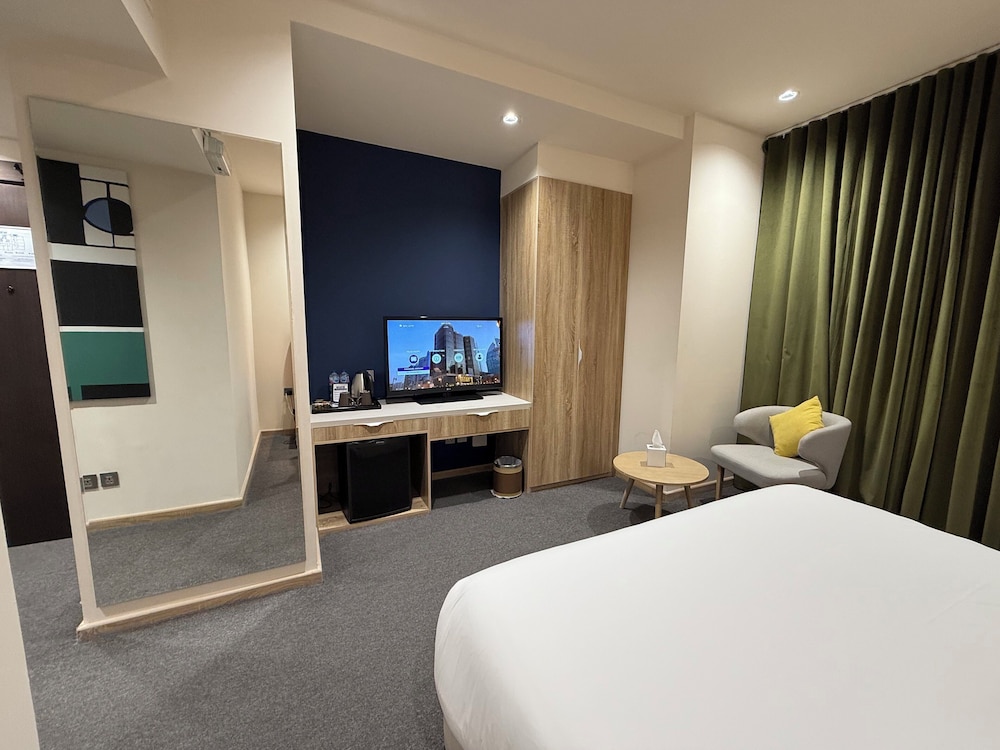 أجنحة نوفوتيل الرياض ديار(Sunday Hotel Al Olaya formerly Novotel Suites Riyadh Centre) 31/75