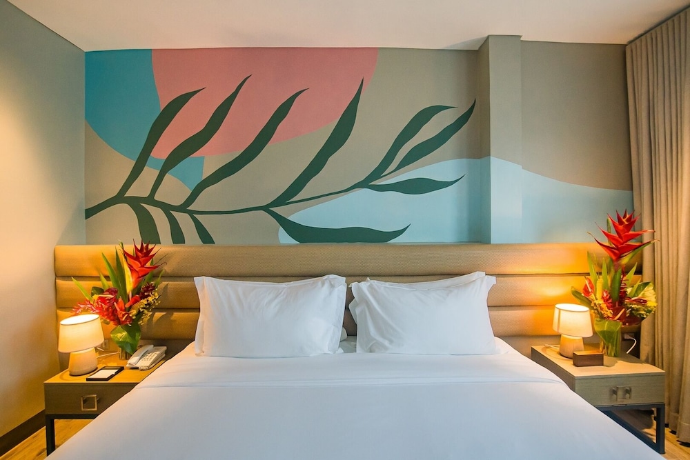 1521 Hotel 24/45